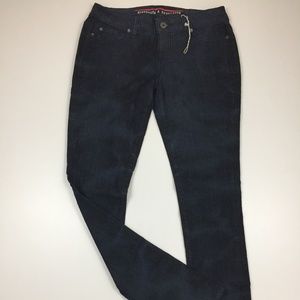 NWOT Standards & Practices Dark Wash Bleach Logo Hardware Jeans